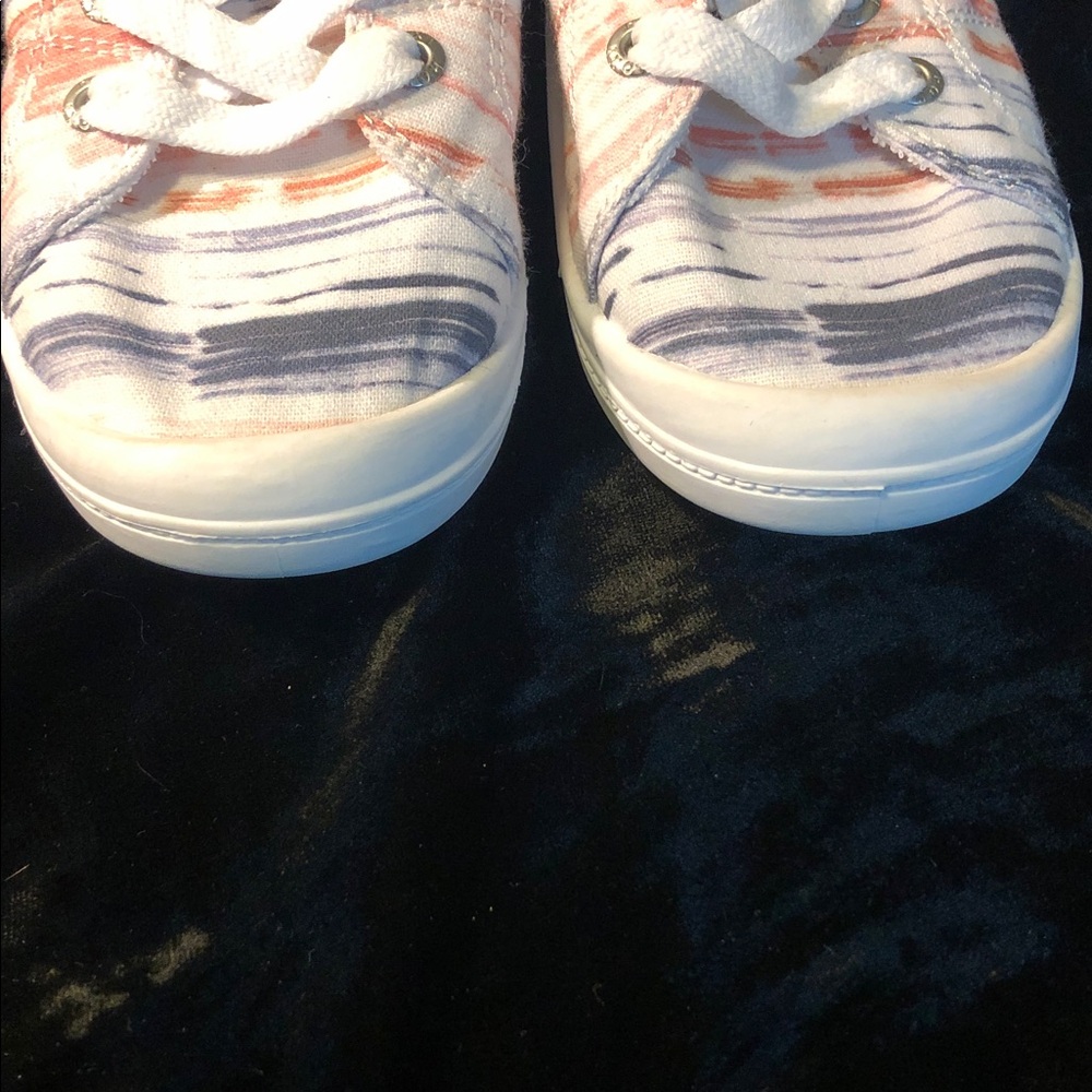 Roxy Bayshore women’s canvas slip ons 7 - Picture 2 of 6